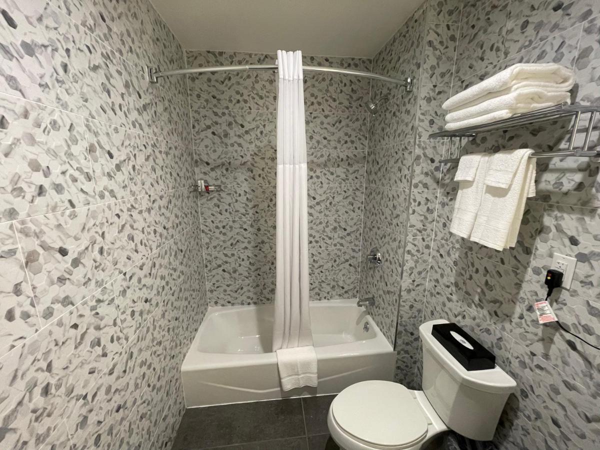 Super 8 By Wyndham Bronx Near Botanical Garden Hotel New York Luaran gambar